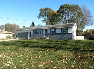 6372 Ardmore Ave, Jenison, MI 49428