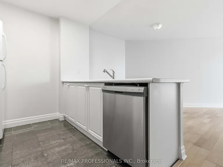 2121 Lake Shore Blvd W #607 — Photo 11