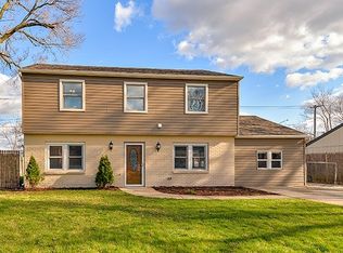 184 S Pinecrest Rd, Bolingbrook, IL 60440