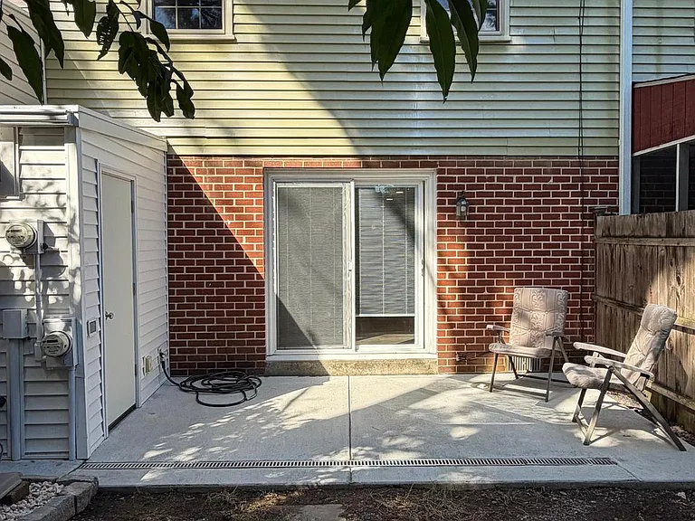 20 Constitution Ave — Photo 26