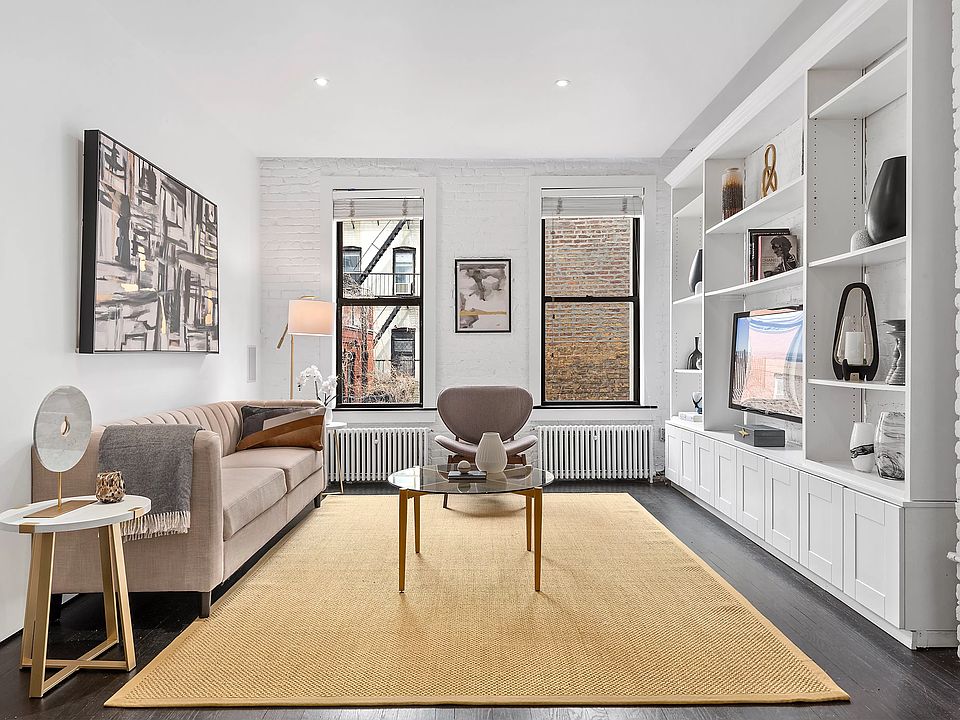 1st image of 11 Prince St APT 4B