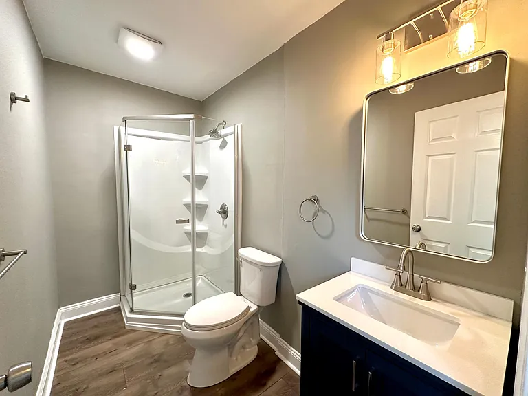 679 Linden St — Photo 5