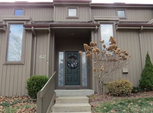 62 Lookout Ridge Dr, Columbus, IN 47201