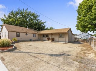 408 E Greenhurst Rd, Nampa, ID 83686