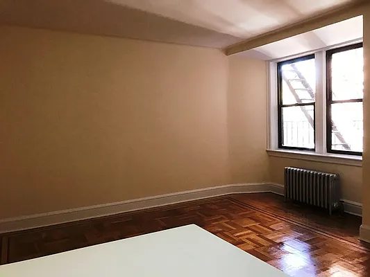 Rented by Prime Realty | media 27