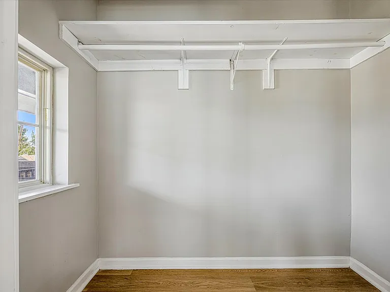 2395 Forrest Ave #3 — Photo 7
