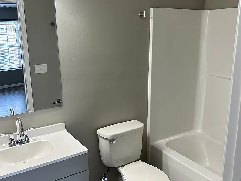 286 Keswick Dr #100 — Photo 9
