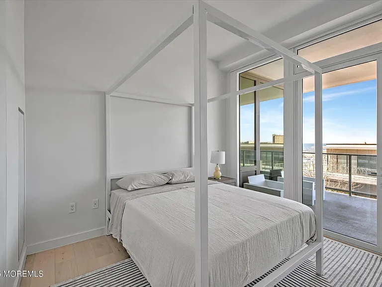 1101 Ocean Ave #603 — Photo 23
