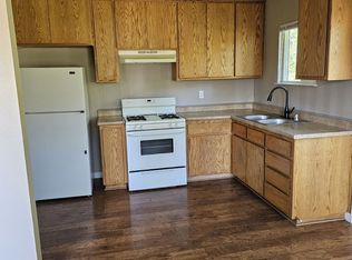 566 Round Up Ave, Red Bluff, CA 96080