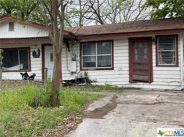 211 Tampico St, San Marcos, TX 78666