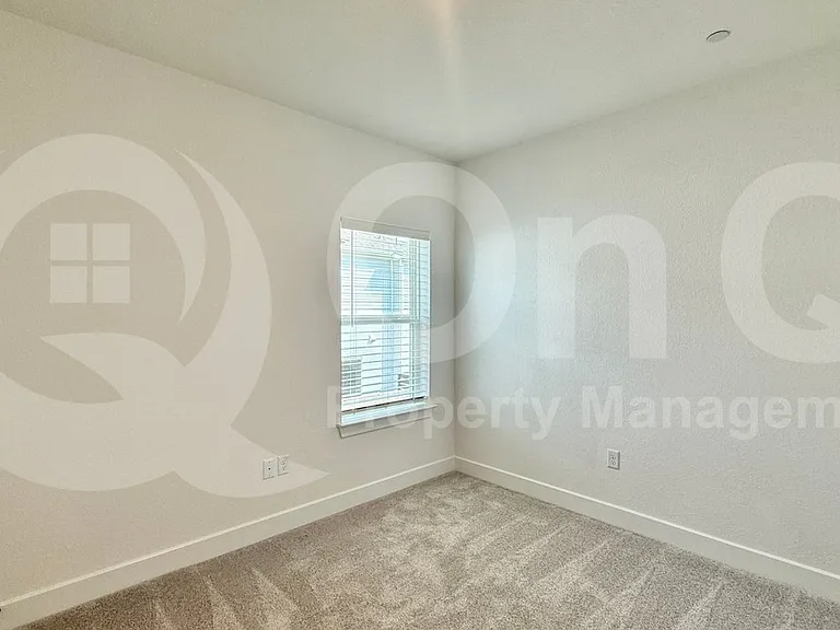 1016 Brickell Loop — Photo 15