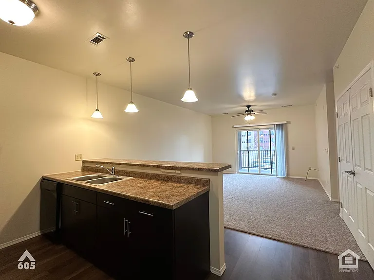University Hills Village — Photo 211