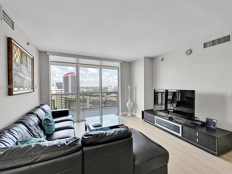1850 S Ocean Dr #1907 — Photo 4