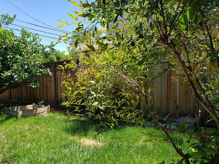 10400 Johnson Ave — Photo 13