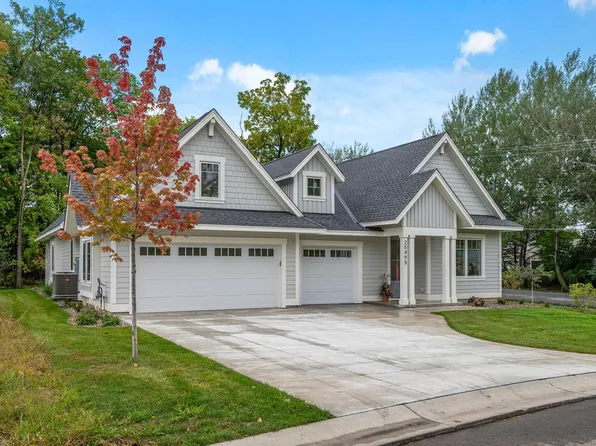 25495 Park Ln, Shorewood, MN 55331