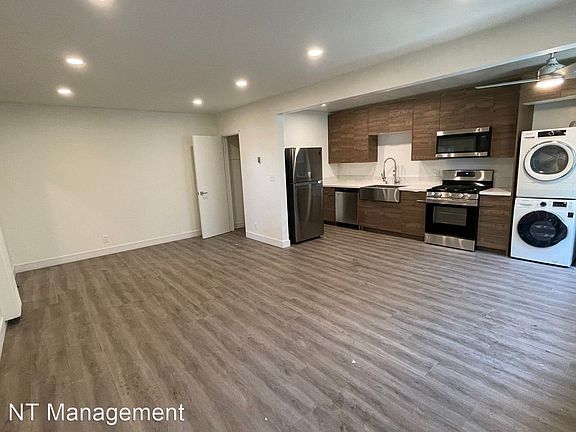 3rd image of 12307 Pacific Ave APT 1