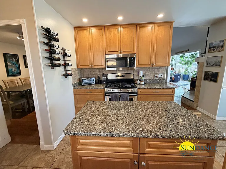 115 Long Pointe Dr — Photo 22
