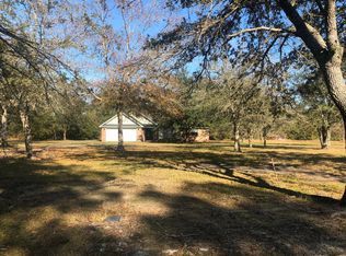15324 Wolf Ridge Rd, Moss Point, MS 39562