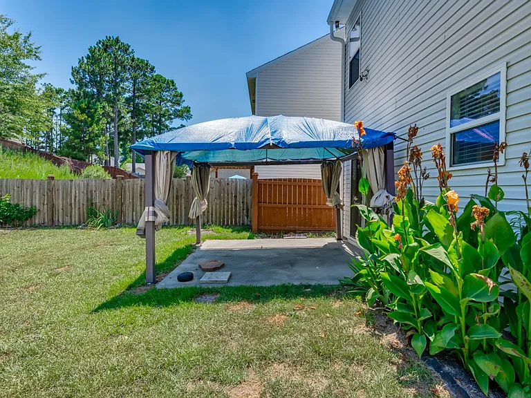 330 Gracemount Ln — Photo 27