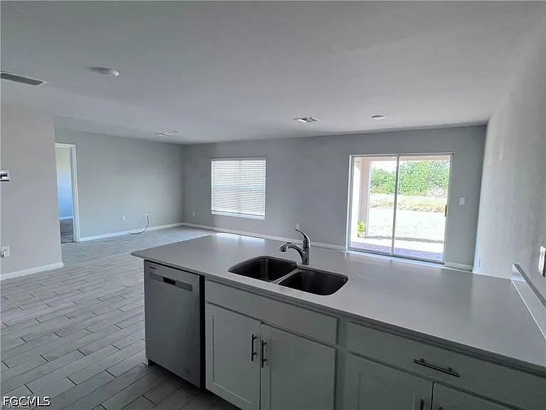 7020 Ramrod Cir — Photo 9