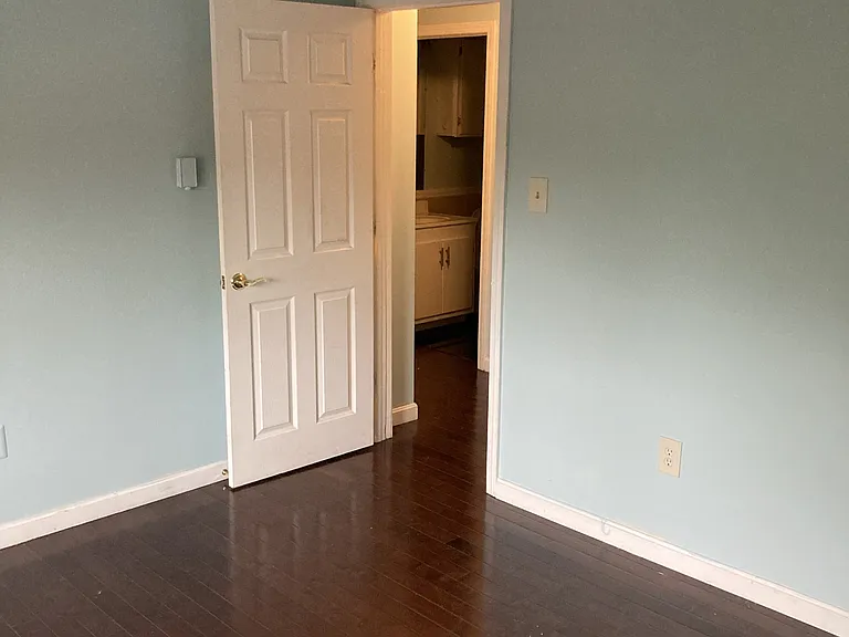 918 Flanders Rd #4C — Photo 17
