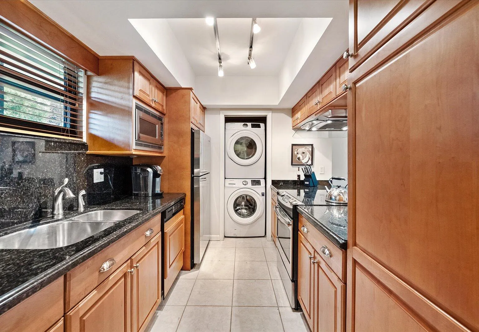 1 bed, 1.0 bath, 900 sqft, $5,000 — Photo 3