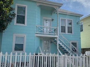 3825 Avenue L, Galveston, TX 77550