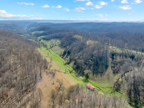 546 Womack Hollow Rd, Liberty, TN 37095