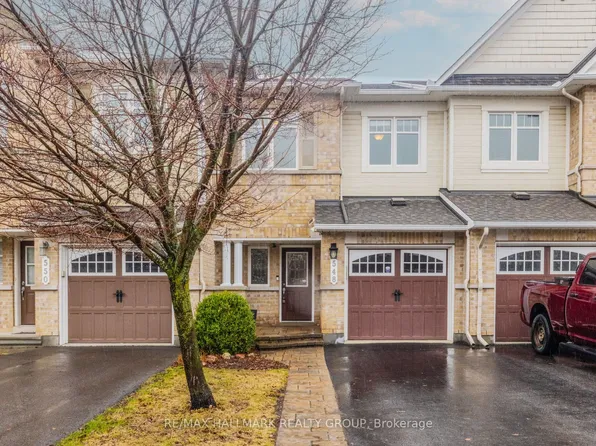 548 Langelier Ave, Ottawa, ON K1W 0E7