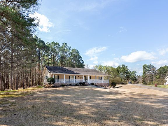 2nd image of 54 Pine Ridge Dr