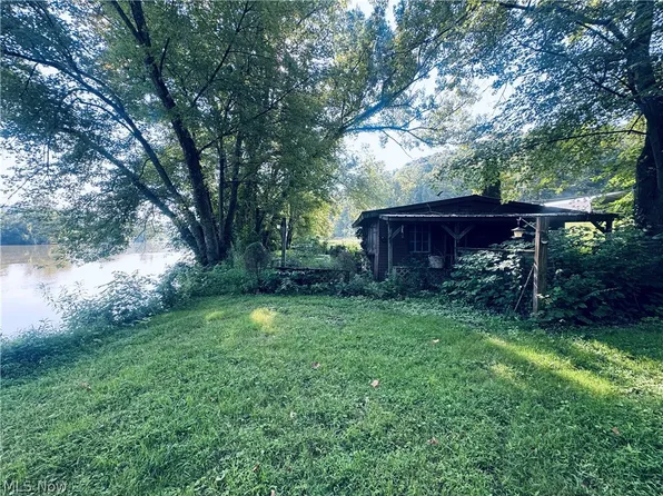 540 S River Rd, Stockport, OH 43758