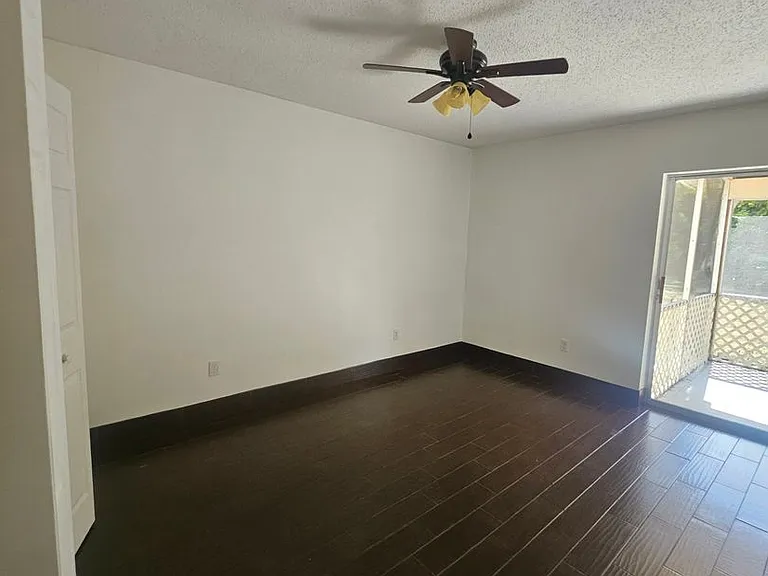 1225 Armsdale Ave — Photo 12