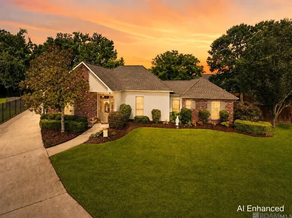 13045 Oak Knoll Dr, Geismar, LA 70734