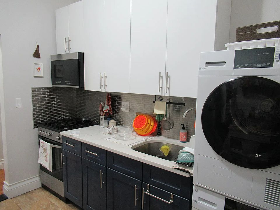 1st image of 122 Fenimore St APT D3