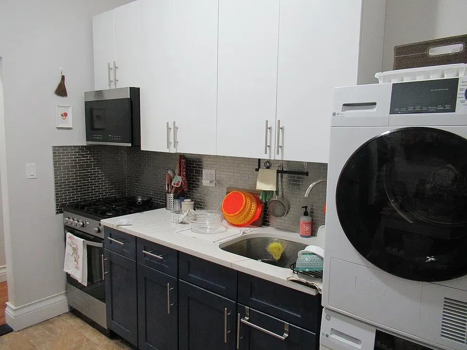 122 Fenimore St #D3