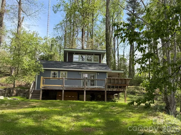 316 Oakdale Dr, Hendersonville, NC 28791