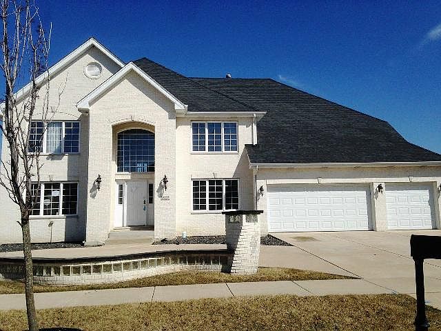 1st image of 15157 Forestview Ln