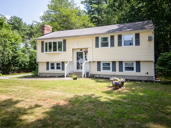 151 Lowell Rd, Pepperell, MA 01463