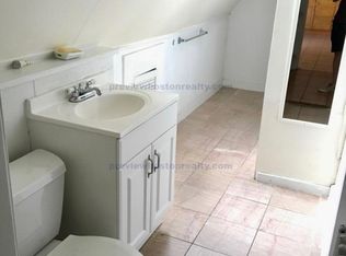 180 Naples Rd #T2, Brookline, MA 02446