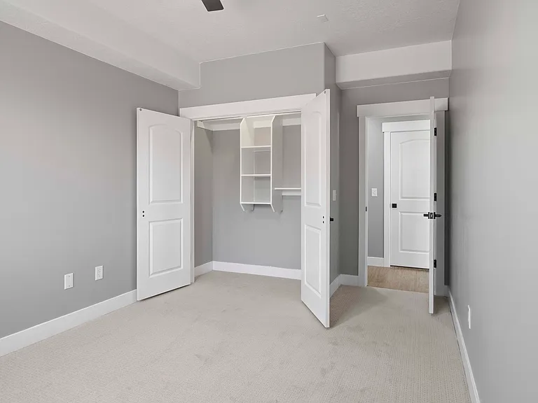 1047 W Boston Ct #B — Photo 12