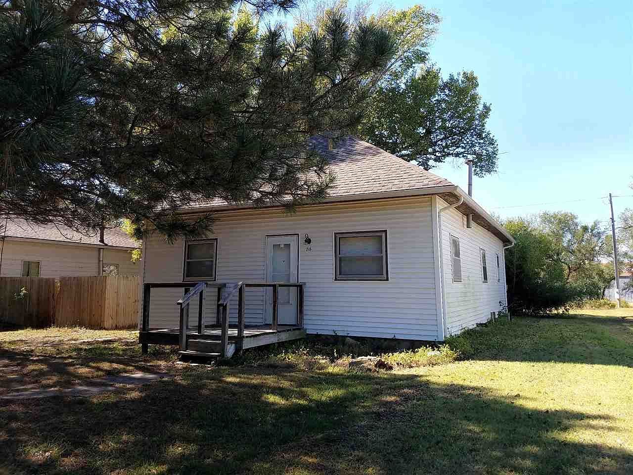 215 N Osage St, Argonia, KS 67004 Zillow