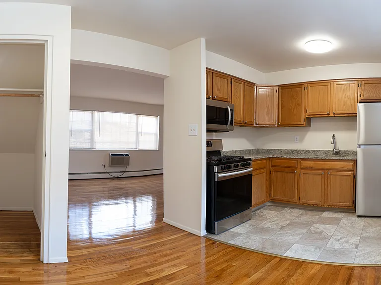 Oak Terrace — Photo 21