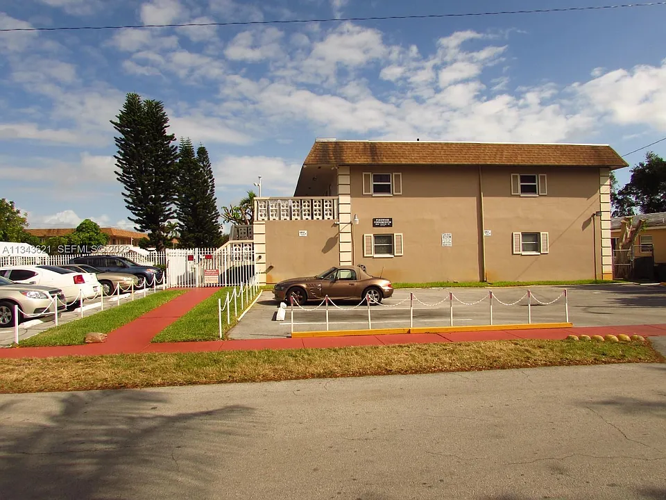 2839 Taylor St #3