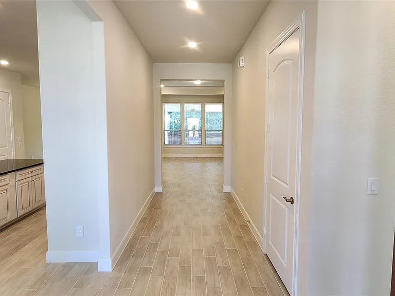 353 Gotland Russ Ln — Photo 4