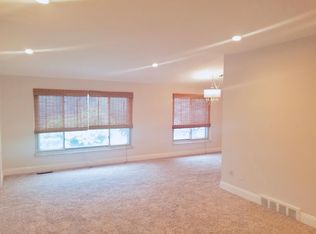 1109 Derby Rd APT 8, Birmingham, MI 48009