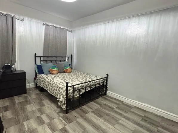 (undisclosed Address), Bronx, NY 10452