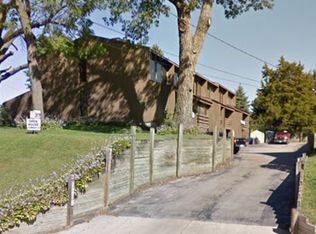 1218 Oakland Rd NE APT F, Cedar Rapids, IA 52402