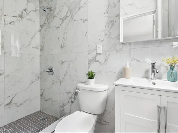 800 Ocean Parkway image 7 of 8