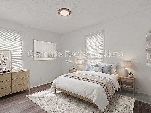 4th image of 9823 Winkler Dr