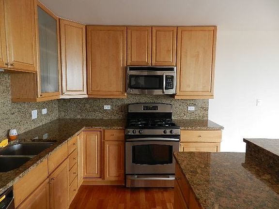 4th image of 4350 N Broadway Ave #P-95
